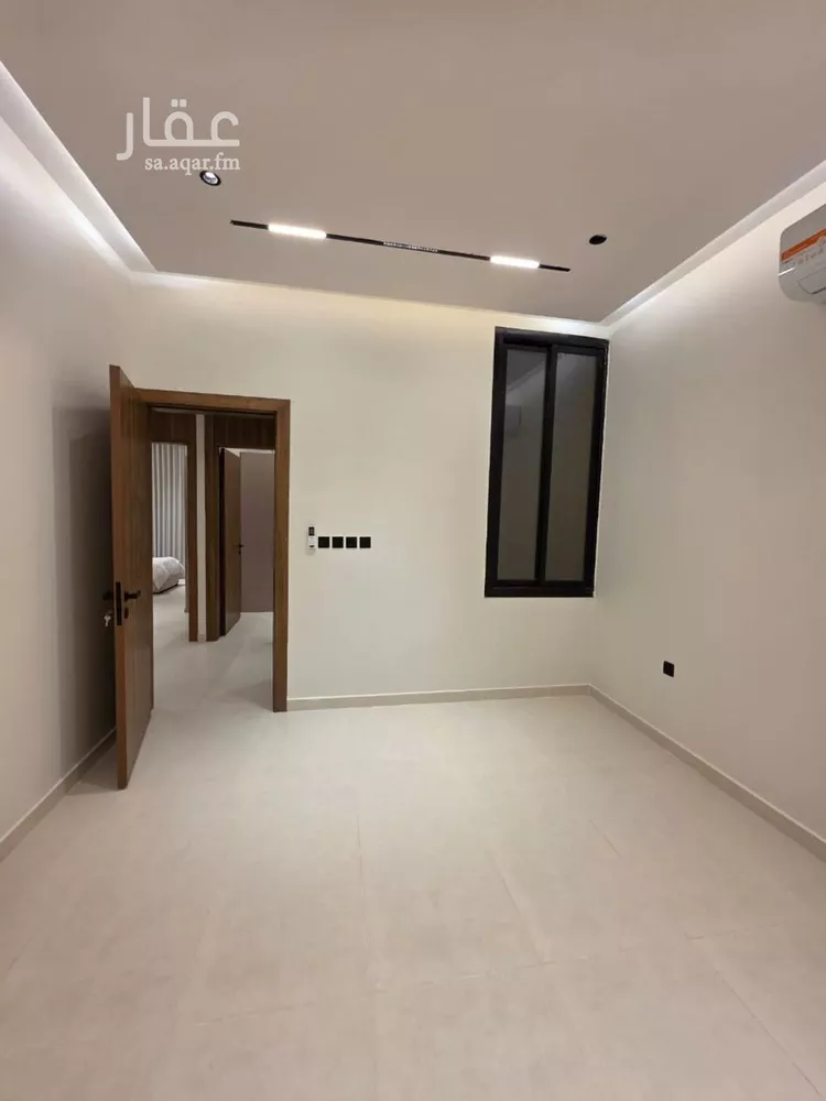 Floor for Sale in Riyadh Okaz 17