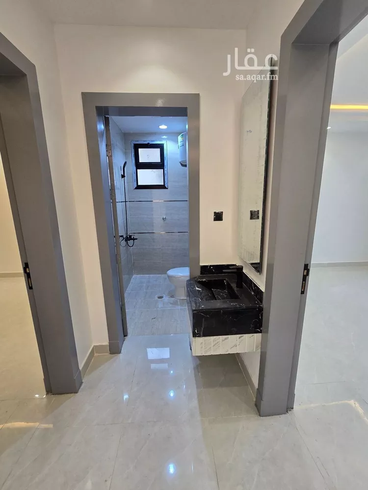 دور للبيع في شارع الغديرين, حي طيبة, مدينة الرياض, منطقة الرياض 24