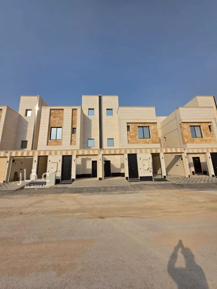 دور للبيع في شارع كعب بن زيد الأنصاري, حي طيبة, مدينة الرياض, منطقة الرياض
