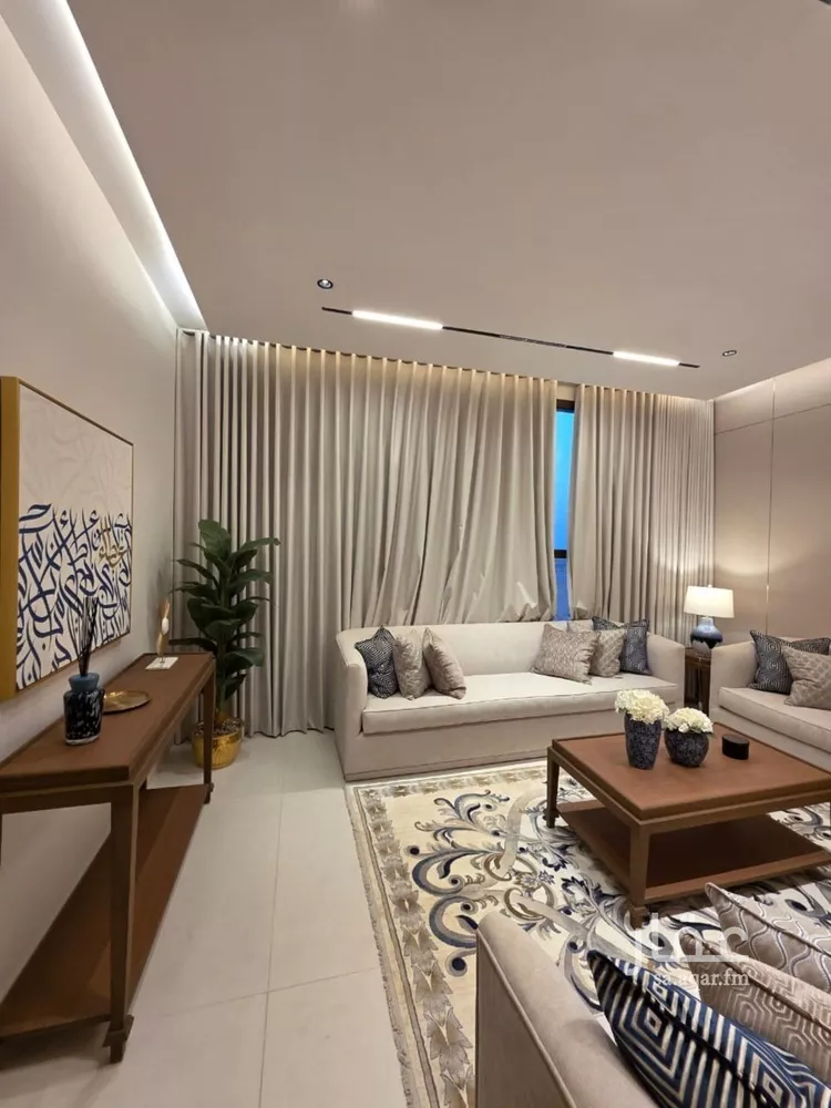 Floor for Sale in Riyadh Okaz 19