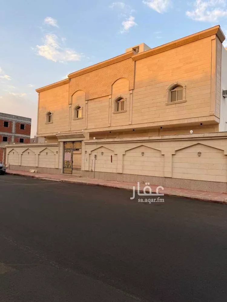 عمارة للبيع في شارع قتادة ابن دعامة, حي الملك فهد, مدينة المدينة المنورة, منطقة المدينة المنورة صورة 3