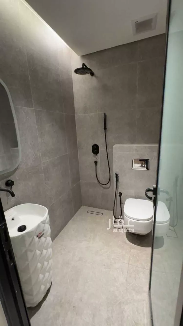 شقة للإيجار في شارع النعيرية, حي الحمراء, مدينة الخبر, المنطقة الشرقية صورة 3