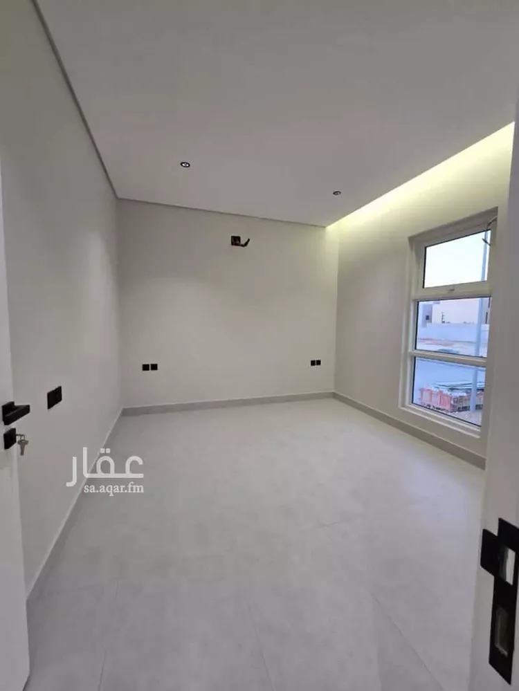 فيلا للبيع في شارع محمد بن خالد, حي العارض, مدينة الرياض, منطقة الرياض صورة 2