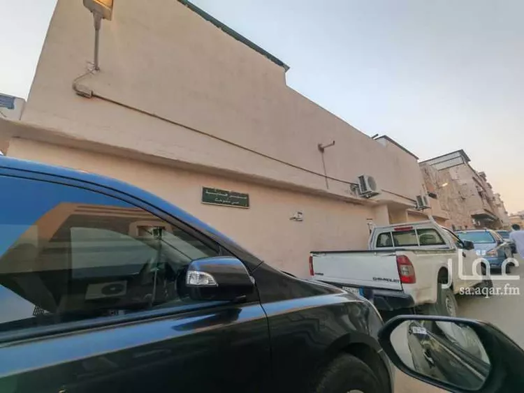 فيلا للبيع في شارع لقمان, حي منفوحة, مدينة الرياض, منطقة الرياض صورة 3