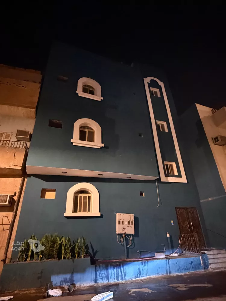 عمارة للبيع في حي ، شارع انيسة بنت حبيب الخزرجية ، حي الاصيفرين ، المدينة المنورة ، منطقة المدينة المنورة