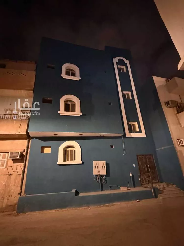 عمارة للبيع في حي ، شارع عيسى ابن سنان ، حي الاصيفرين ، المدينة المنورة ، منطقة المدينة المنورة