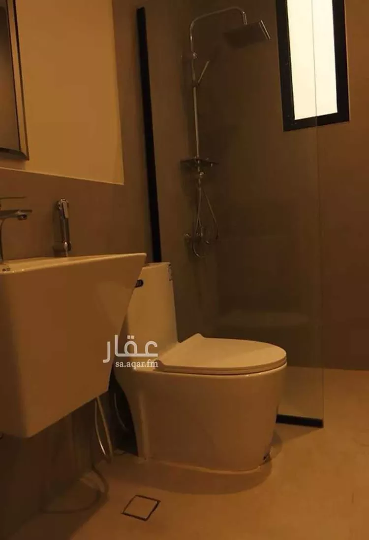 دور للبيع في شارع صالح محمد جمال, حي الرمال, مدينة الرياض, منطقة الرياض صورة 3