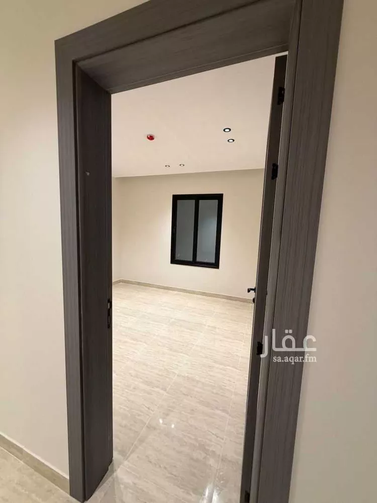 شقة للبيع في شارع 44567777676, حي المنتزة, مدينة الدمام, المنطقة الشرقية صورة 2