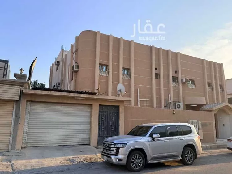 فيلا للبيع في شارع نافع بن الحارث ، حي احد ، الدمام ، الدمام