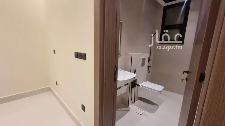 فيلا للبيع في شارع ابن مرزقان, حي العارض, مدينة الرياض, منطقة الرياض صورة 4