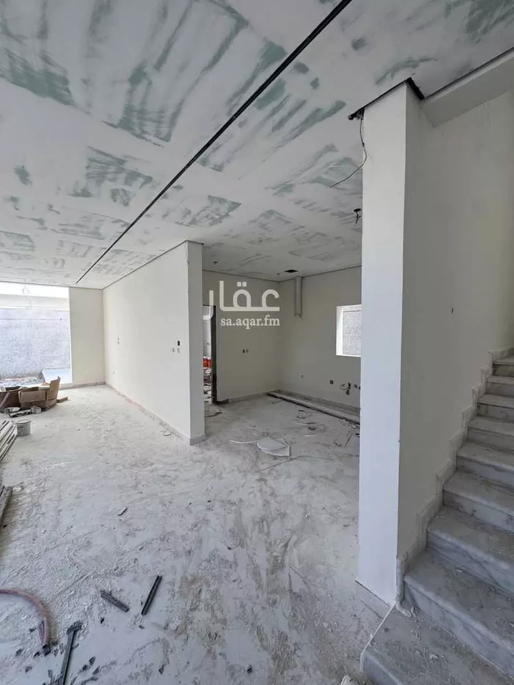 فيلا للبيع في شارع كعب ابن جماز, حي الشاطئ الشرقي, مدينة الدمام, المنطقة الشرقية صورة 3