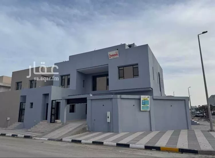 فيلا للبيع في شارع  الياقوت, حي الشاطئ الغربي, مدينة الدمام, المنطقة الشرقية