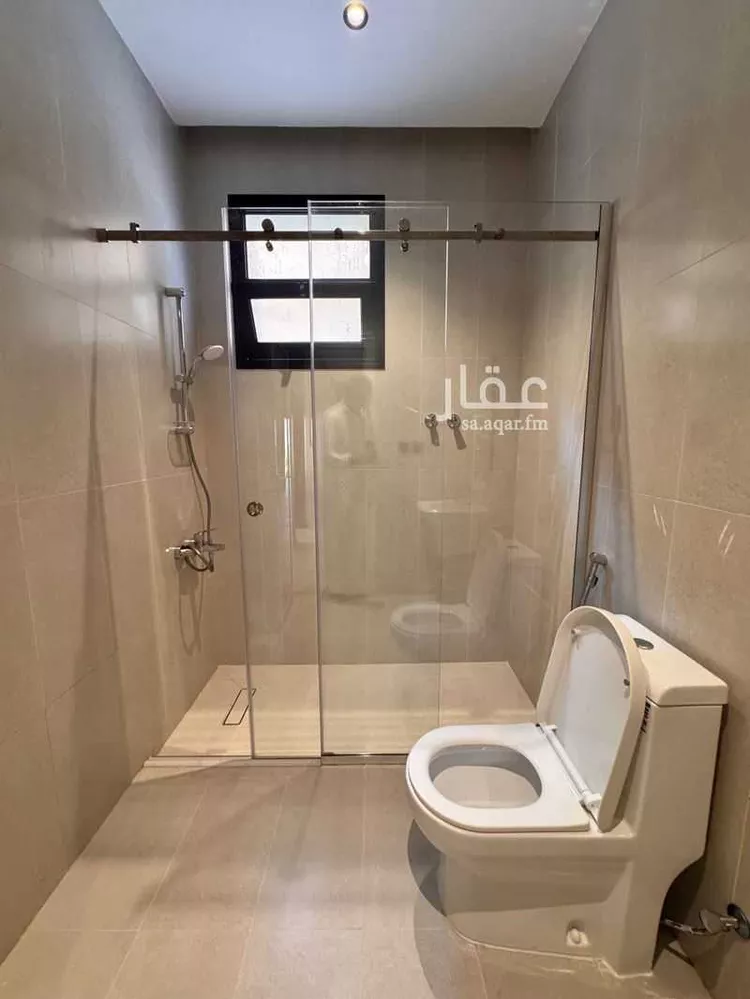 فيلا للبيع في شارع الياقوت, حي الشاطئ الغربي, مدينة الدمام, المنطقة الشرقية صورة 4