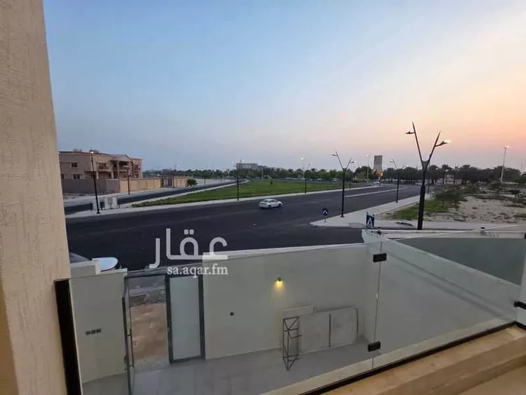 فيلا للبيع في شارع ياقوت, حي الشاطئ الغربي, مدينة الدمام, المنطقة الشرقية صورة 4