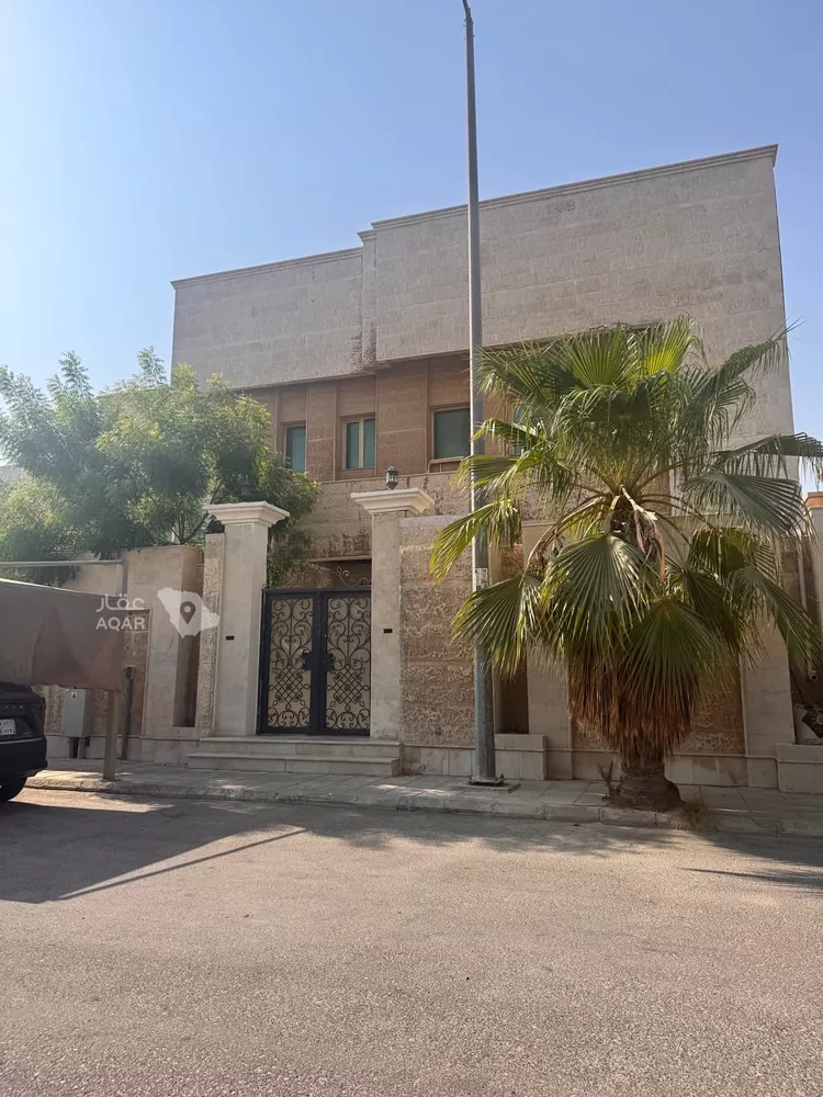 Villa for Sale in Dammam Ash Shati Al Gharbi