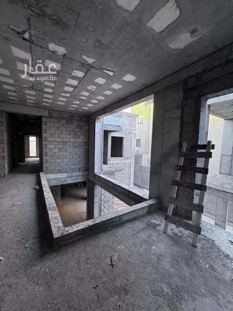 فيلا للبيع في شارع احمد العطار, حي الشاطئ الغربي, مدينة الدمام, المنطقة الشرقية صورة 5