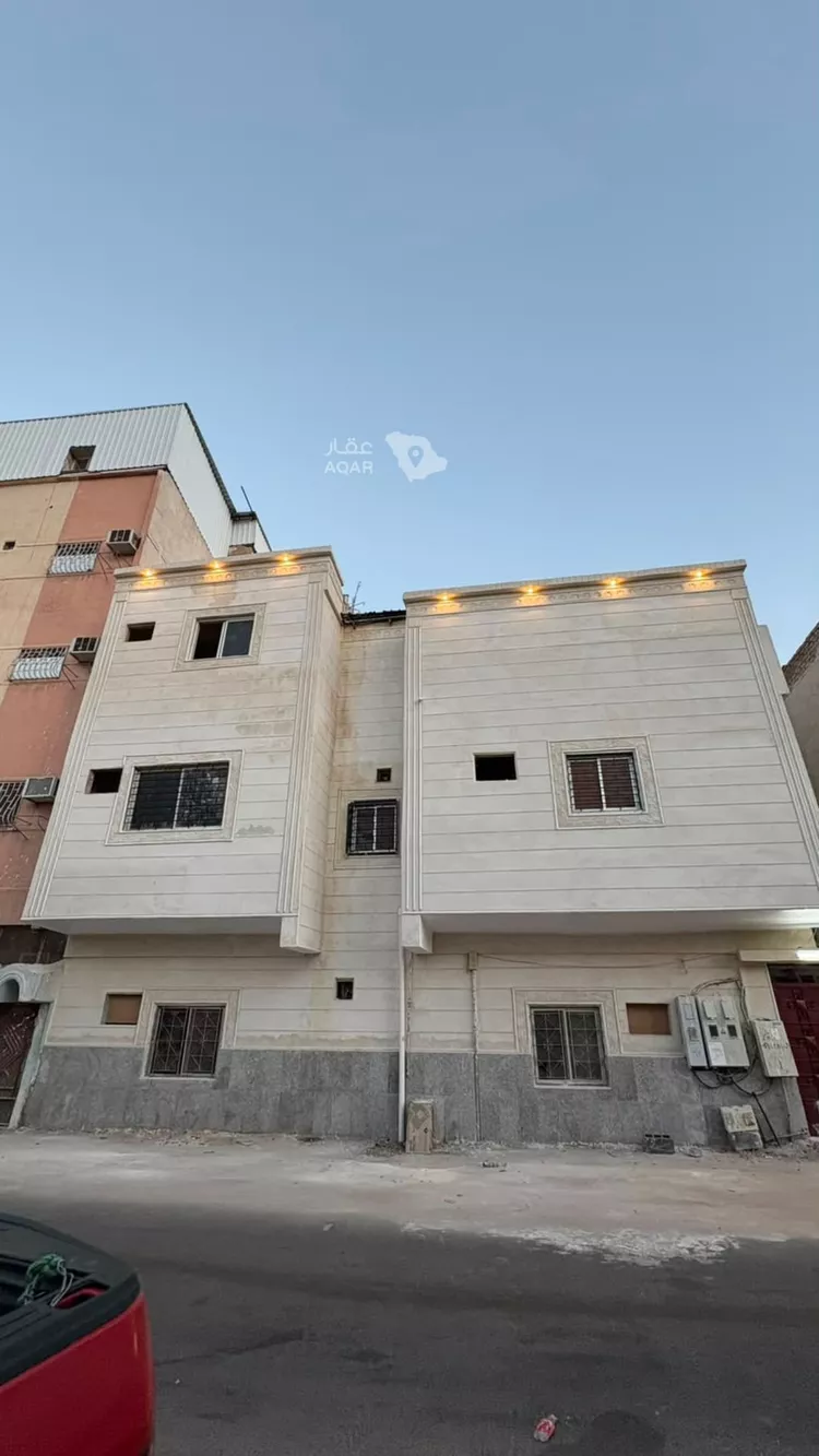 عمارة للبيع في شارع العباس ابن الفضل الاسفاطي, حي السيح, مدينة المدينة المنورة, منطقة المدينة المنورة
