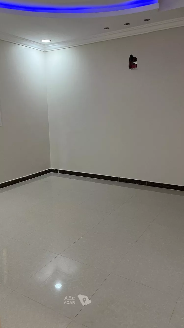 Floor for Rent in Riyadh Ar Rimal 16