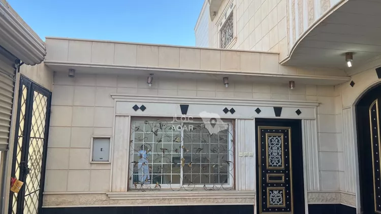 Floor for Rent in Riyadh Ar Rimal 5