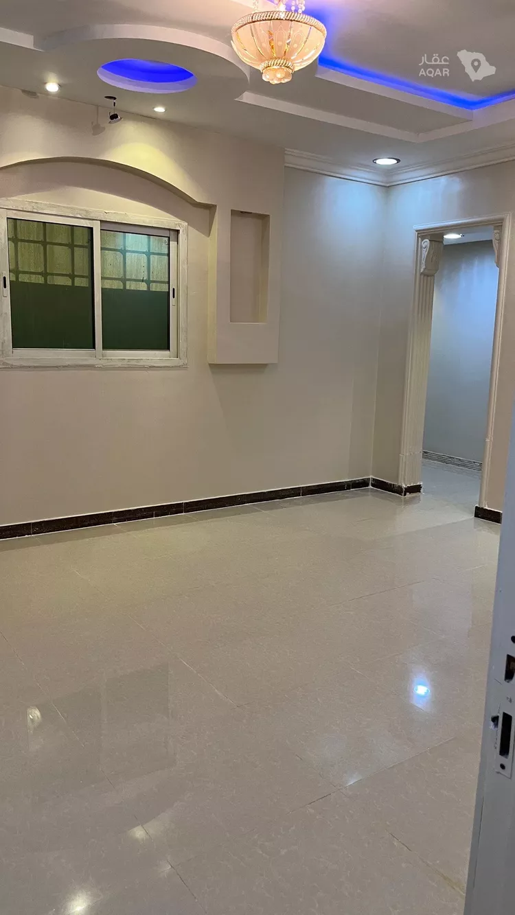 Floor for Rent in Riyadh Ar Rimal 6