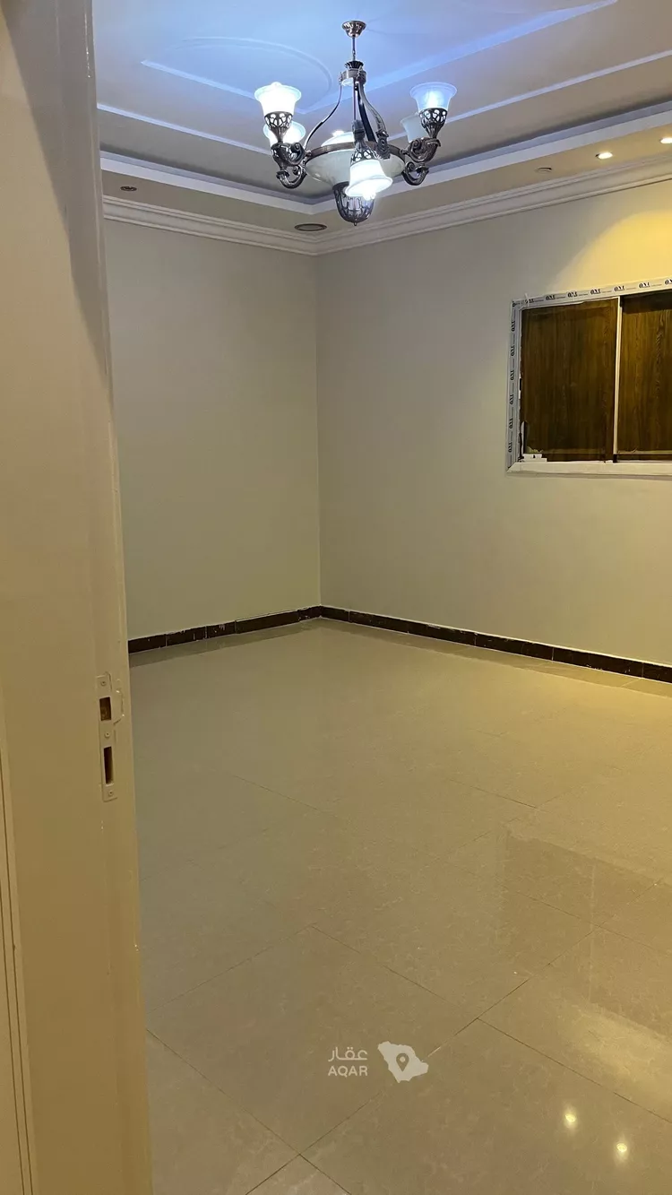 Floor for Rent in Riyadh Ar Rimal 7