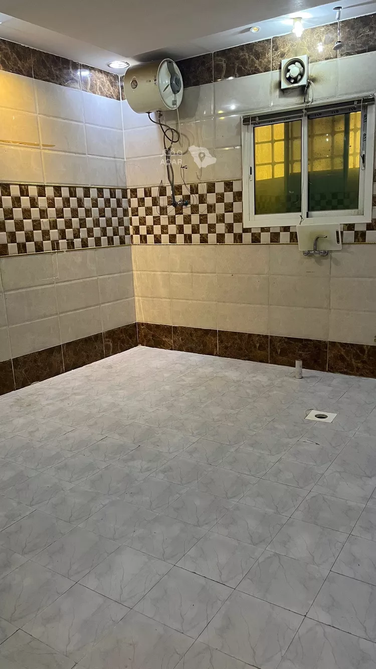 Floor for Rent in Riyadh Ar Rimal 14