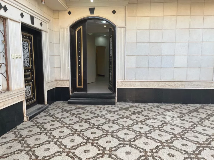 Floor for Rent in Riyadh Ar Rimal 22