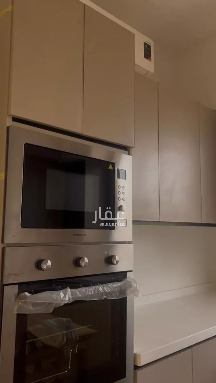 فيلا للإيجار في شارع علي بن عمر الحمامي, حي مطار الملك خالد الدولي, مدينة الرياض, منطقة الرياض صورة 4