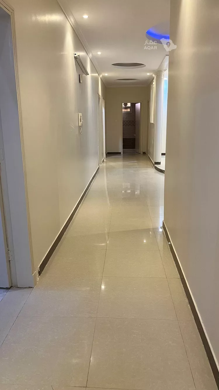 Floor for Rent in Riyadh Ar Rimal 10
