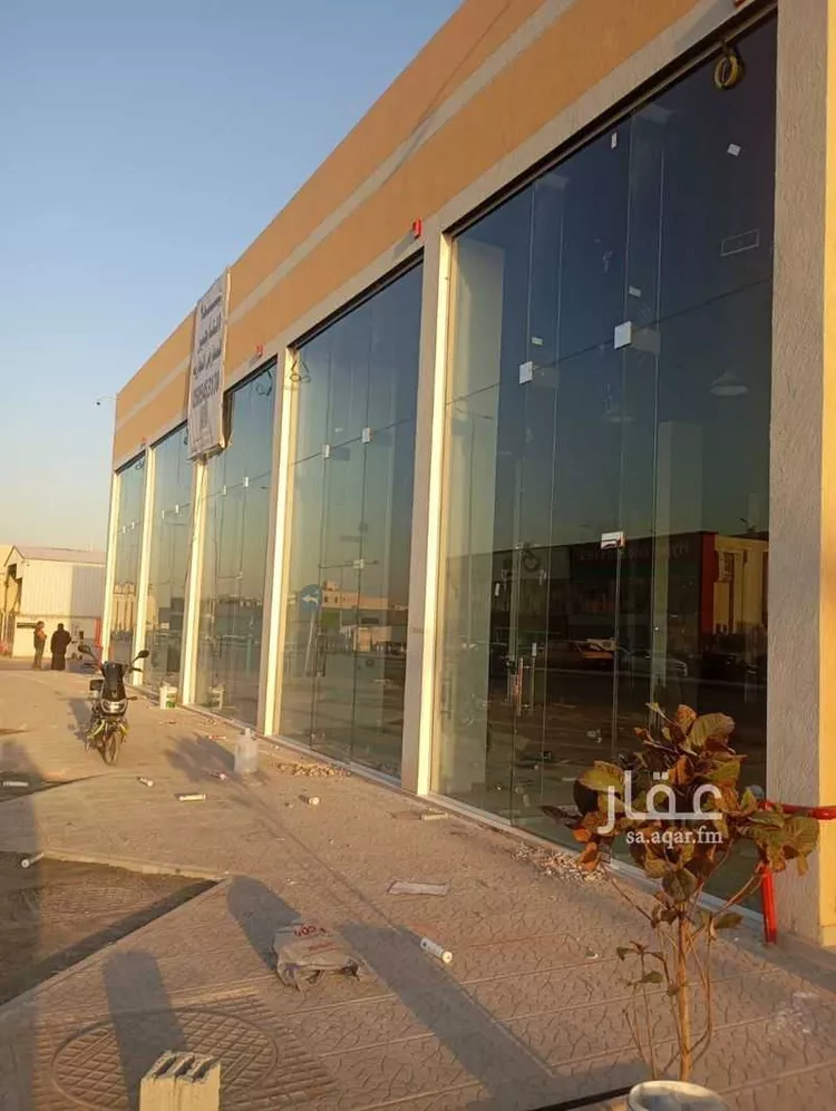 محل للإيجار في شارع السيل الكبير, حي المهدية, مدينة الرياض, منطقة الرياض صورة 5