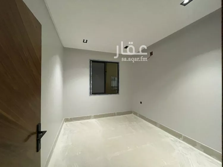 دور للبيع في شارع العصامي, حي العريجاء الغربي, مدينة الرياض, منطقة الرياض صورة 5