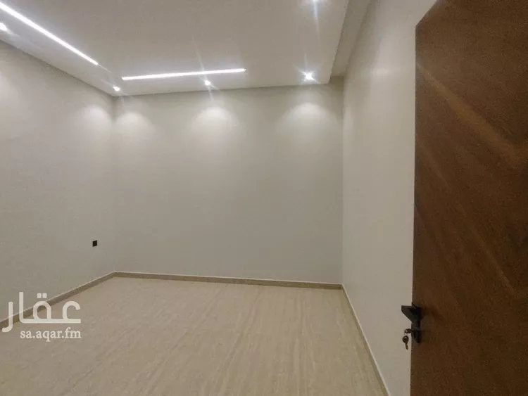 دور للبيع في شارع عائش بن الصامت بن دريد, حي العوالي, مدينة الرياض, منطقة الرياض صورة 4