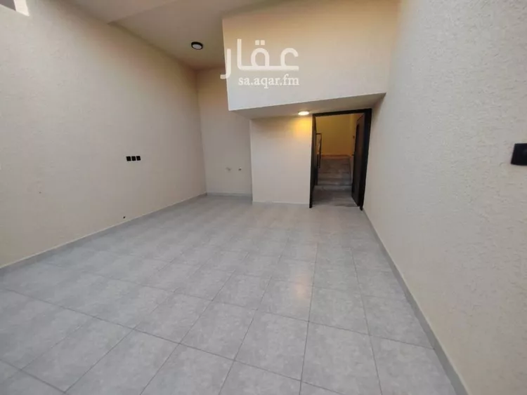 دور للبيع في شارع الرسالة, حي بدر, مدينة الرياض, منطقة الرياض صورة 2