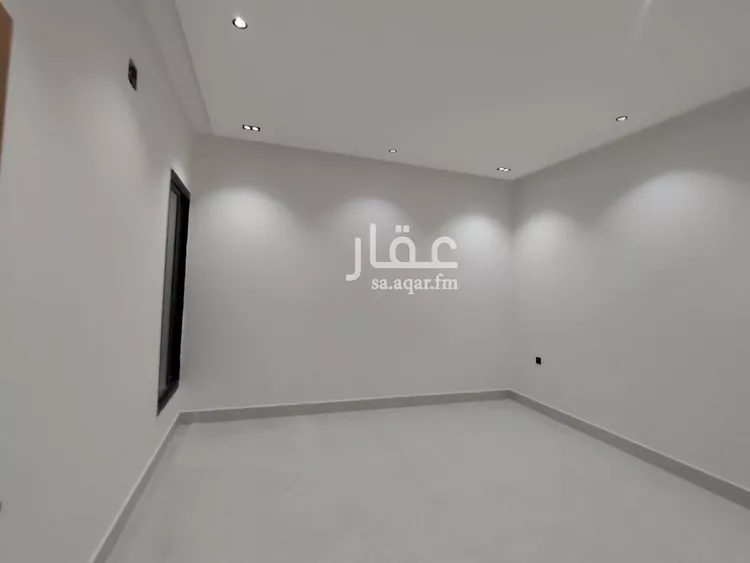 دور للبيع في شارع حامد القاري, حي عكاظ, مدينة الرياض, منطقة الرياض 7