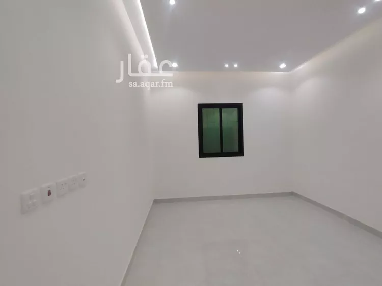 دور للبيع في شارع صفوان, حي العريجاء الغربي, مدينة الرياض, منطقة الرياض صورة 5