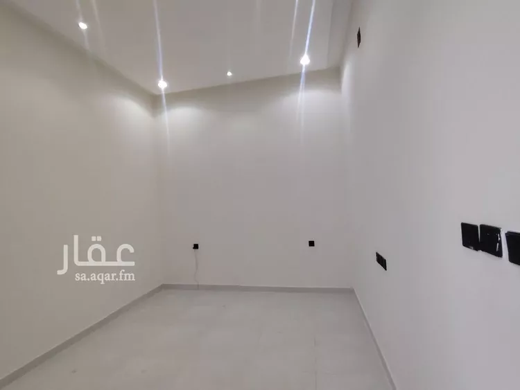 فيلا للبيع في شارع البحيرات, حي العريجاء الغربي, مدينة الرياض, منطقة الرياض 11