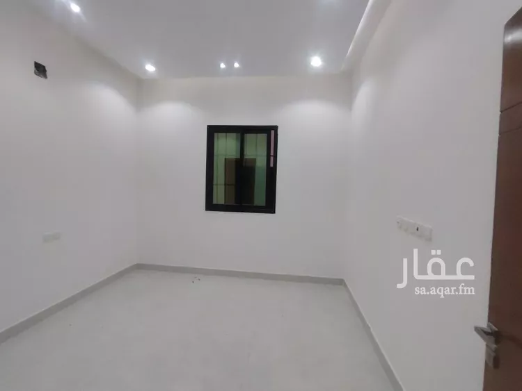 دور للبيع في شارع طمبرة, حي العريجاء الغربي, مدينة الرياض, منطقة الرياض صورة 5