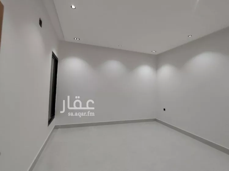 دور للبيع في شارع فؤاد الخطيب, حي عكاظ, مدينة الرياض, منطقة الرياض 10