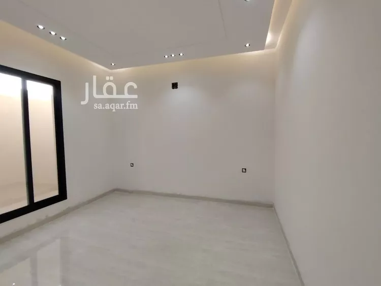 دور للبيع في شارع حامد القاري, حي عكاظ, مدينة الرياض, منطقة الرياض صورة 4