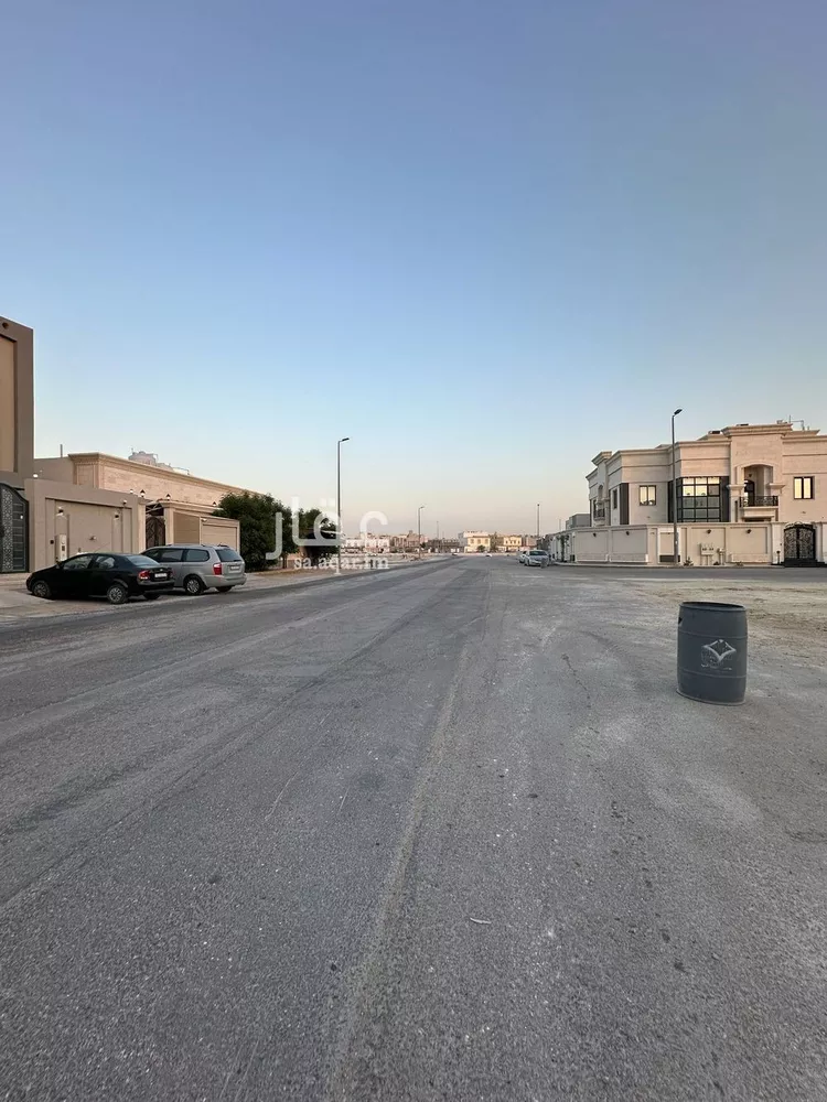 فيلا للبيع في شارع بكر التهامي, حي ضاحية الملك فهد, مدينة الدمام, المنطقة الشرقية صورة 2