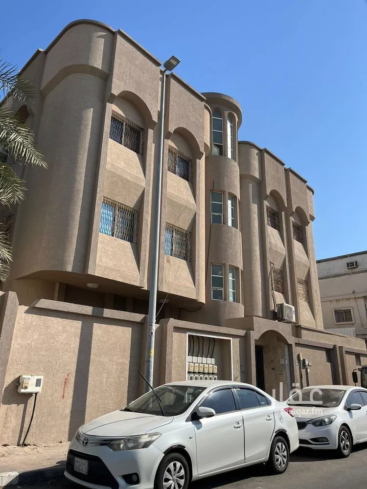 عمارة للبيع في حي الجلوية, مدينة الدمام, المنطقة الشرقية صورة 2