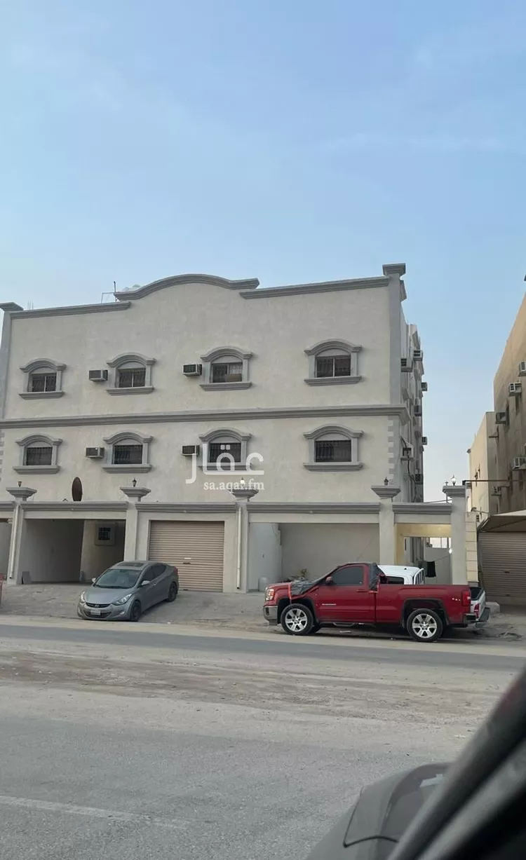 عمارة للبيع في شارع بهاء الدين بن شداد, حي النور, مدينة الدمام, المنطقة الشرقية صورة 2