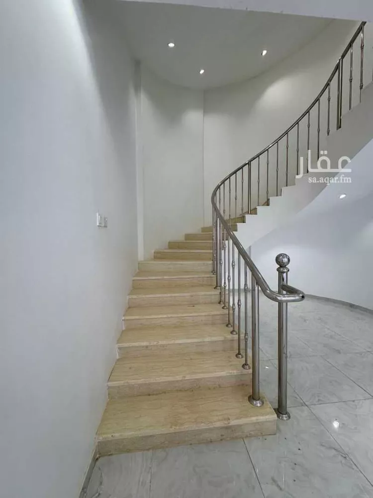 Villa for Sale in Taif Al Khalidiyah 12