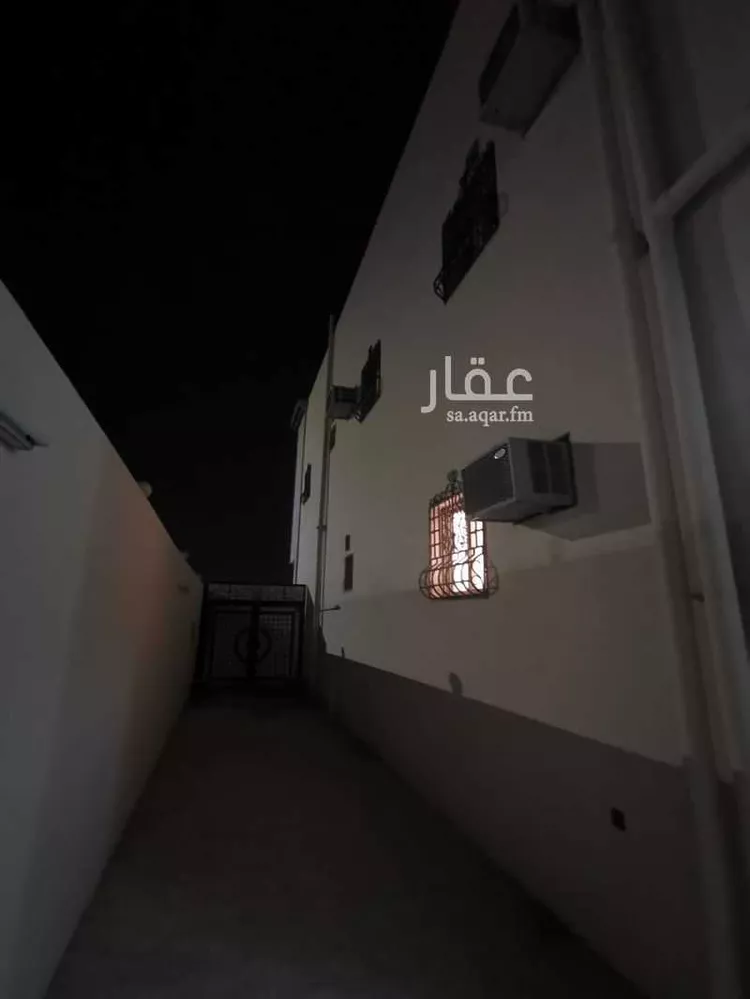 Building for Sale in Medina King Fahd