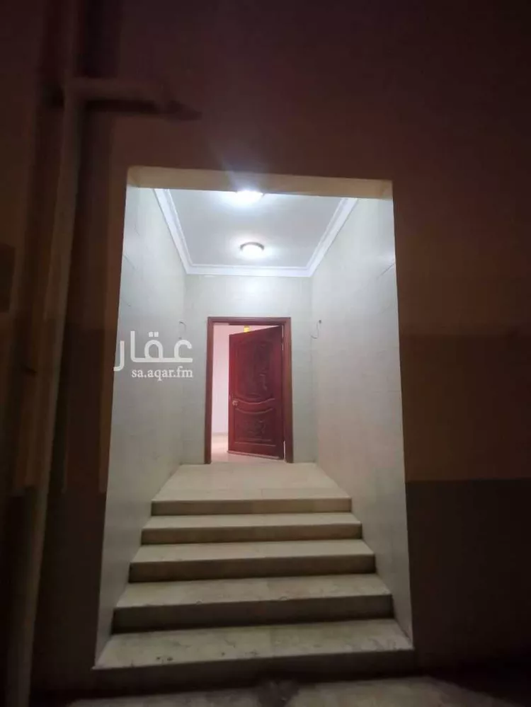 Building for Sale in Medina King Fahd صورة 2