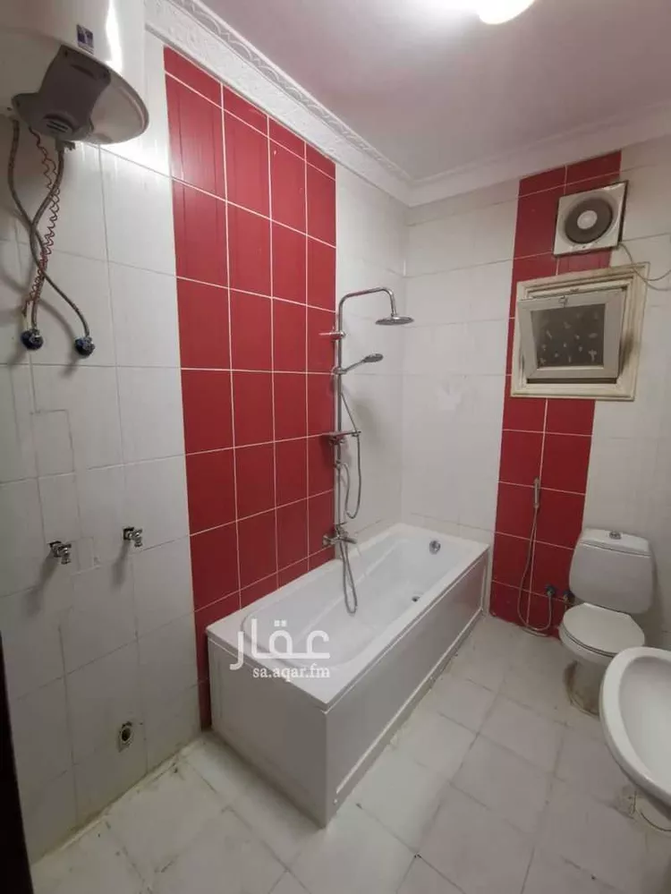 عمارة للبيع في شارع ممر مشاه 1530, حي الملك فهد, مدينة المدينة المنورة, منطقة المدينة المنورة 8