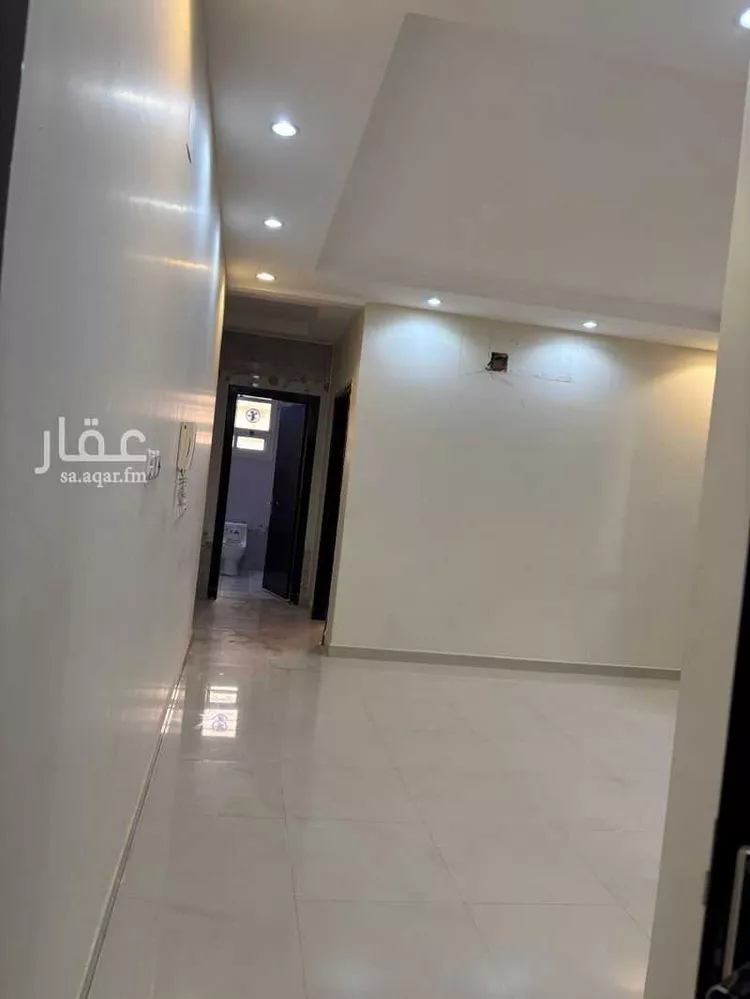 شقة للإيجار في شارع رقم 25, حي العزيزية, مدينة الرياض, منطقة الرياض صورة 4