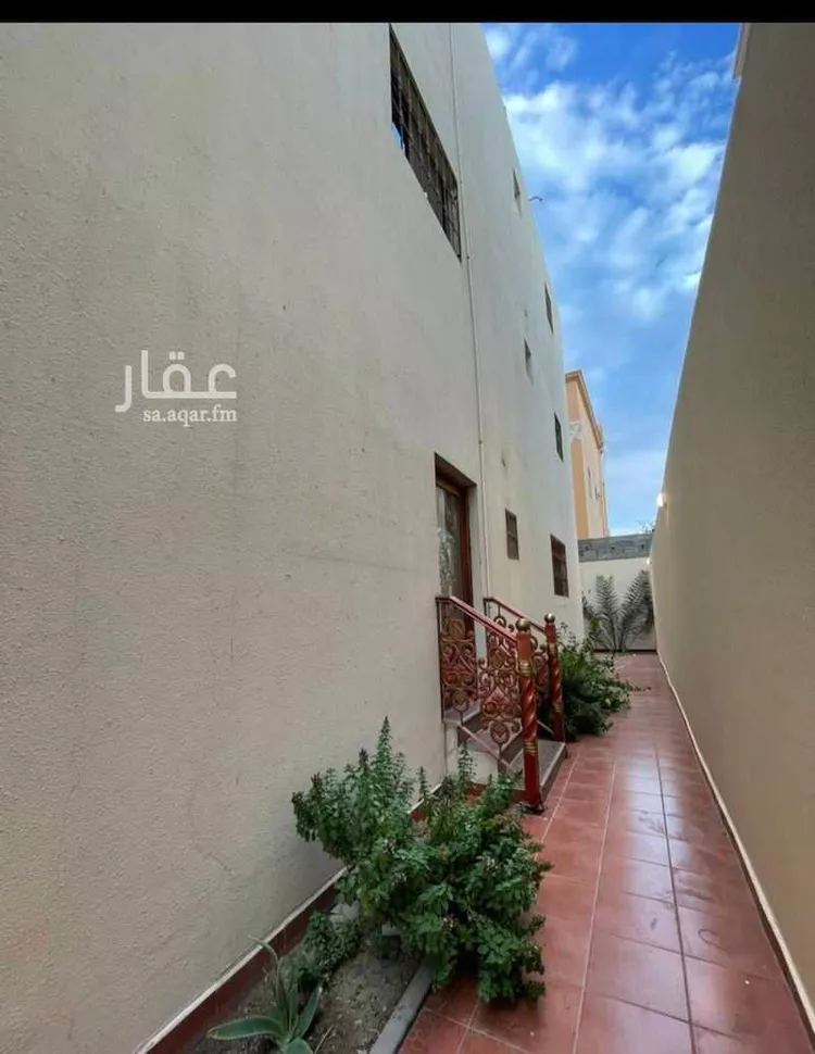 فيلا للبيع في شارع نافع بن مالك, حي الندى, مدينة الدمام, المنطقة الشرقية صورة 4