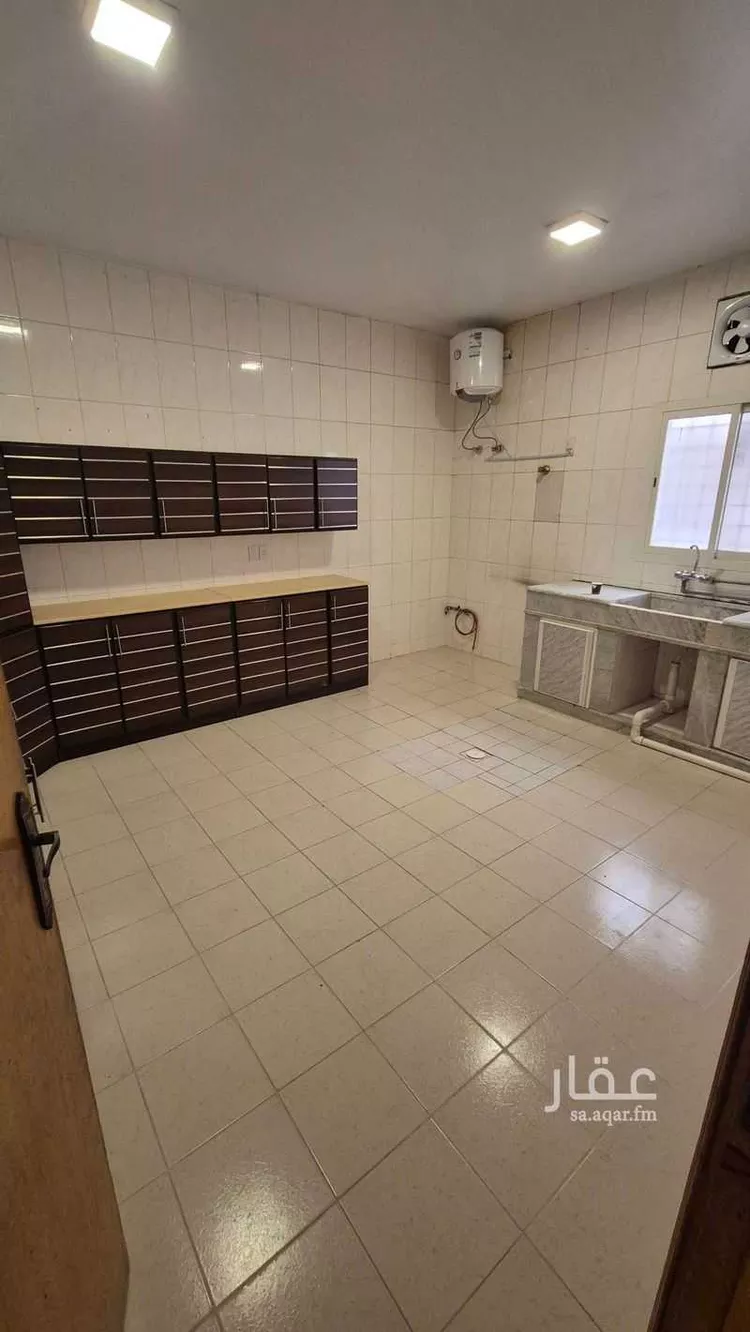 شقة للإيجار في شارع مالك بن حمزة, حي مدينة العمال, مدينة الدمام, المنطقة الشرقية صورة 2