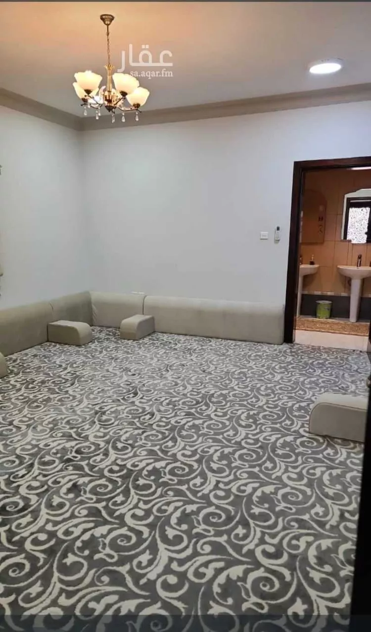 فيلا للبيع في شارع نافع بن مالك, حي الندى, مدينة الدمام, المنطقة الشرقية صورة 2